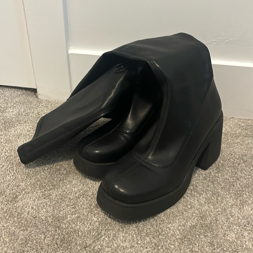 Steve Madden boots